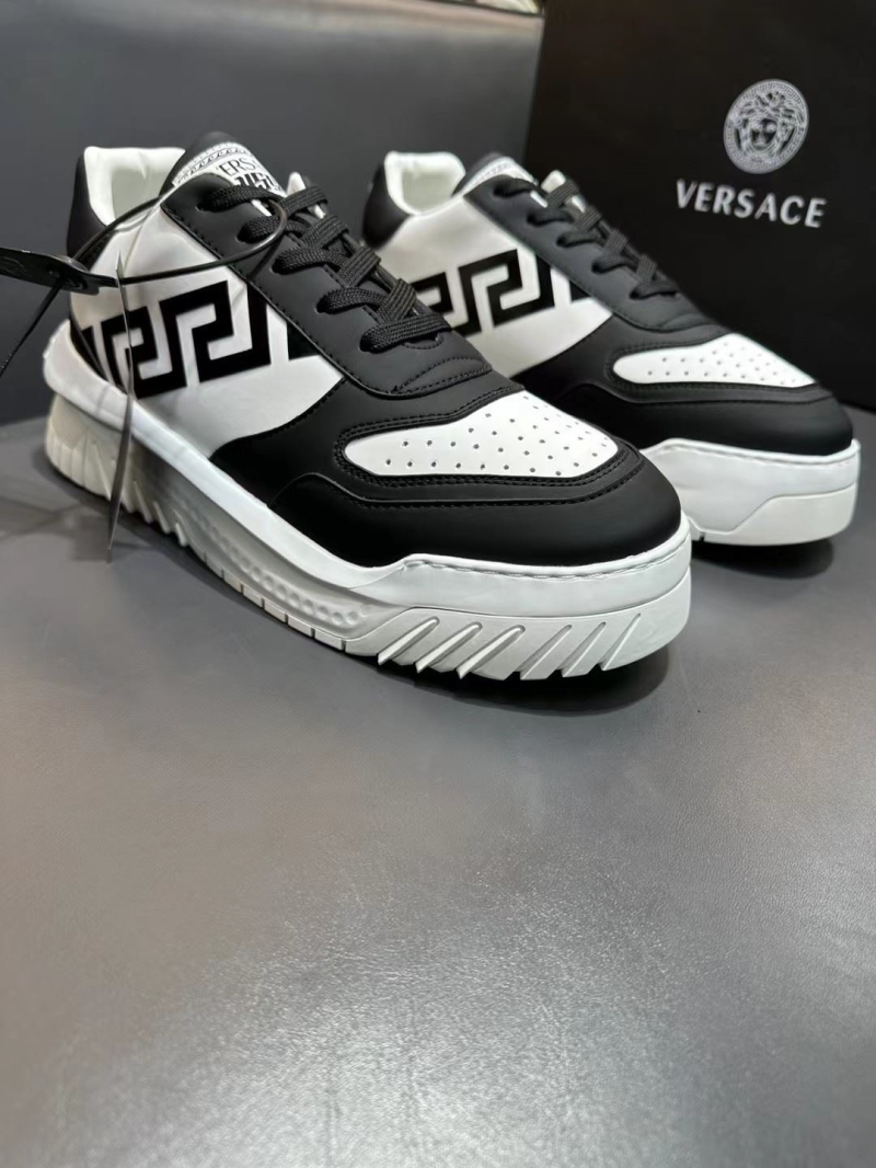 Givenchy Sneakers